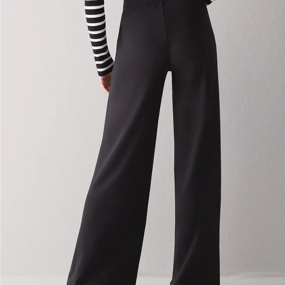White House Black Market WKND Knit wide leg Pants Sz XS Black Casual pull on 🥰 - Picture 3 of 8